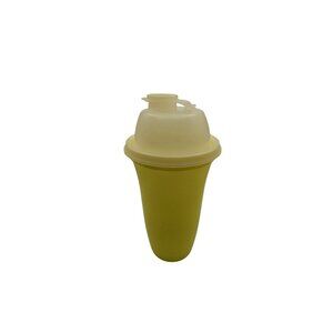 Vintage Tupperware 12 Oz Yellow Drink Mixer Shaker With Lid & Whisk